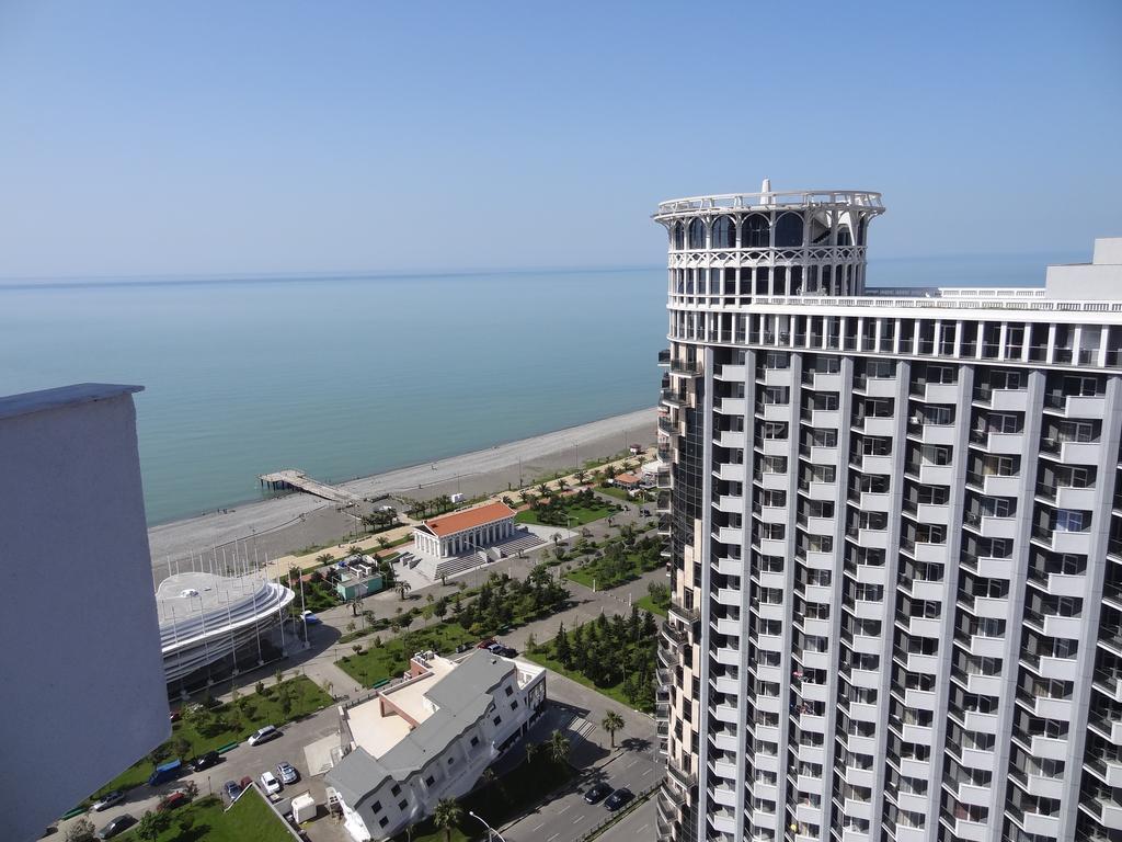 Apartment On Khimshiashvili Batumi Quarto foto
