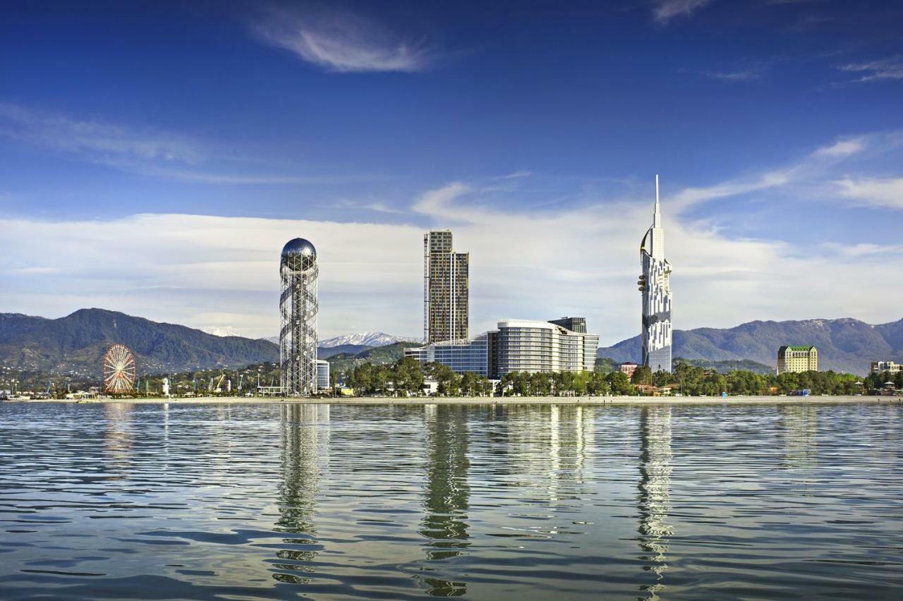 Apartment On Khimshiashvili Batumi Exterior foto